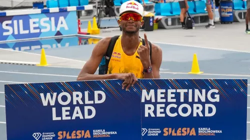 Mutaz Essa Barshim sets a new meeting record of 2.36m to secure his first Diamond League victory of the season